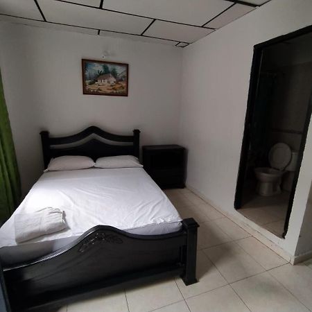 Hotel Andalucia Inn Santa Marta  Kültér fotó