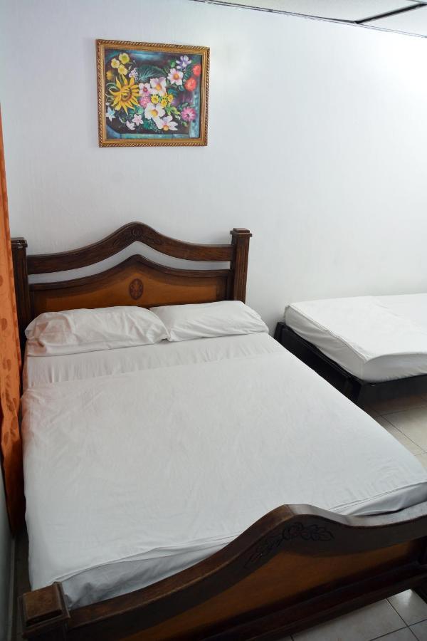 Hotel Andalucia Inn Santa Marta  Kültér fotó