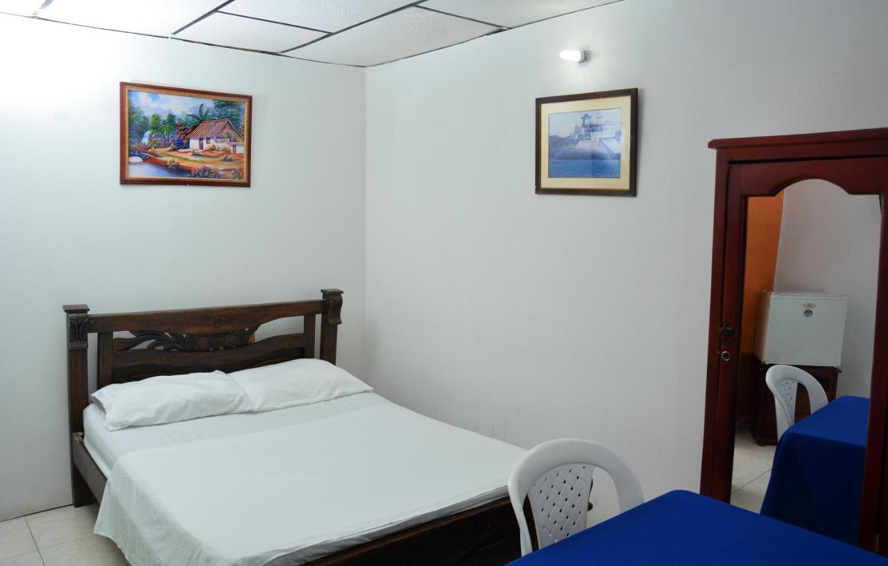 Hotel Andalucia Inn Santa Marta  Kültér fotó
