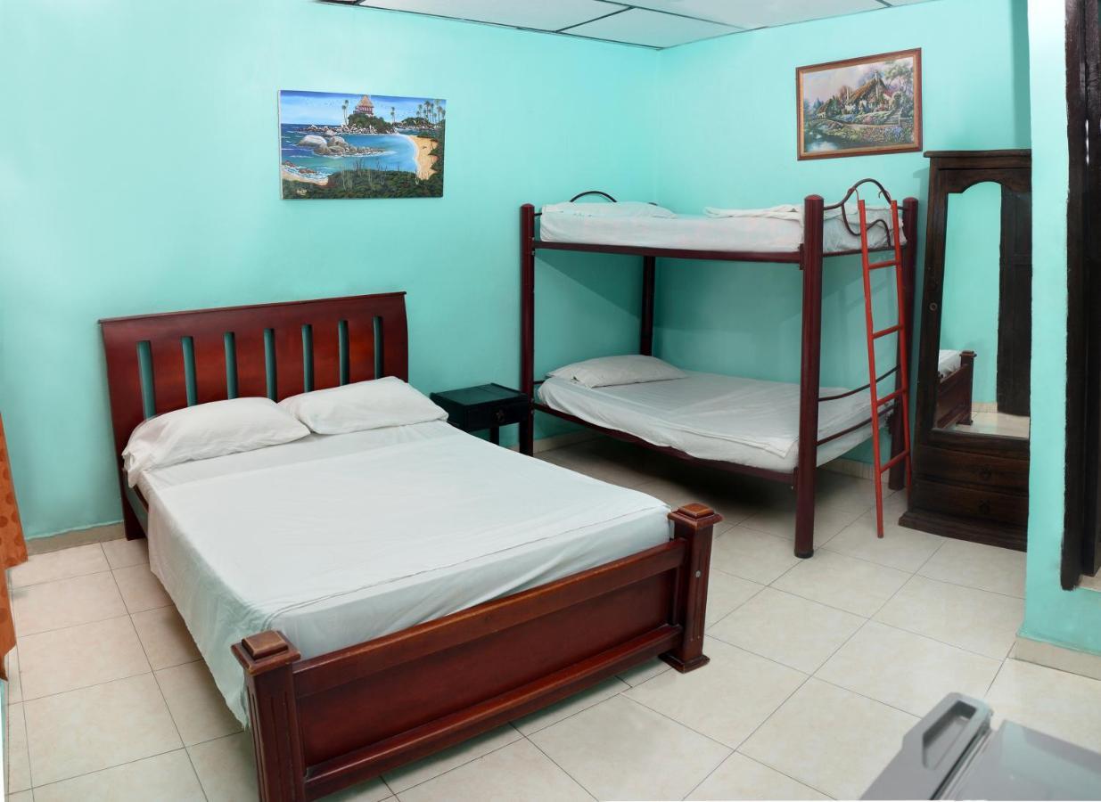 Hotel Andalucia Inn Santa Marta  Kültér fotó