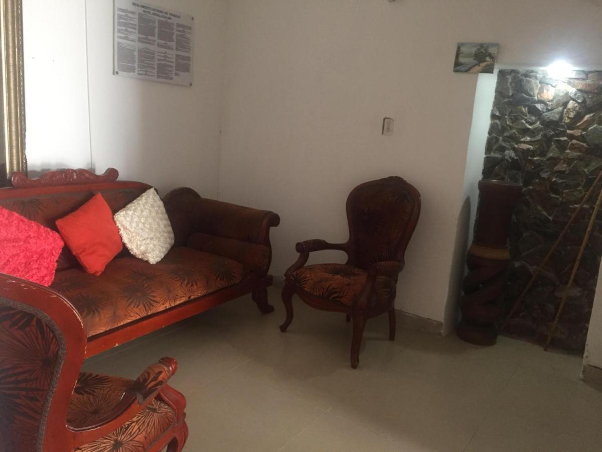 Hotel Andalucia Inn Santa Marta  Kültér fotó
