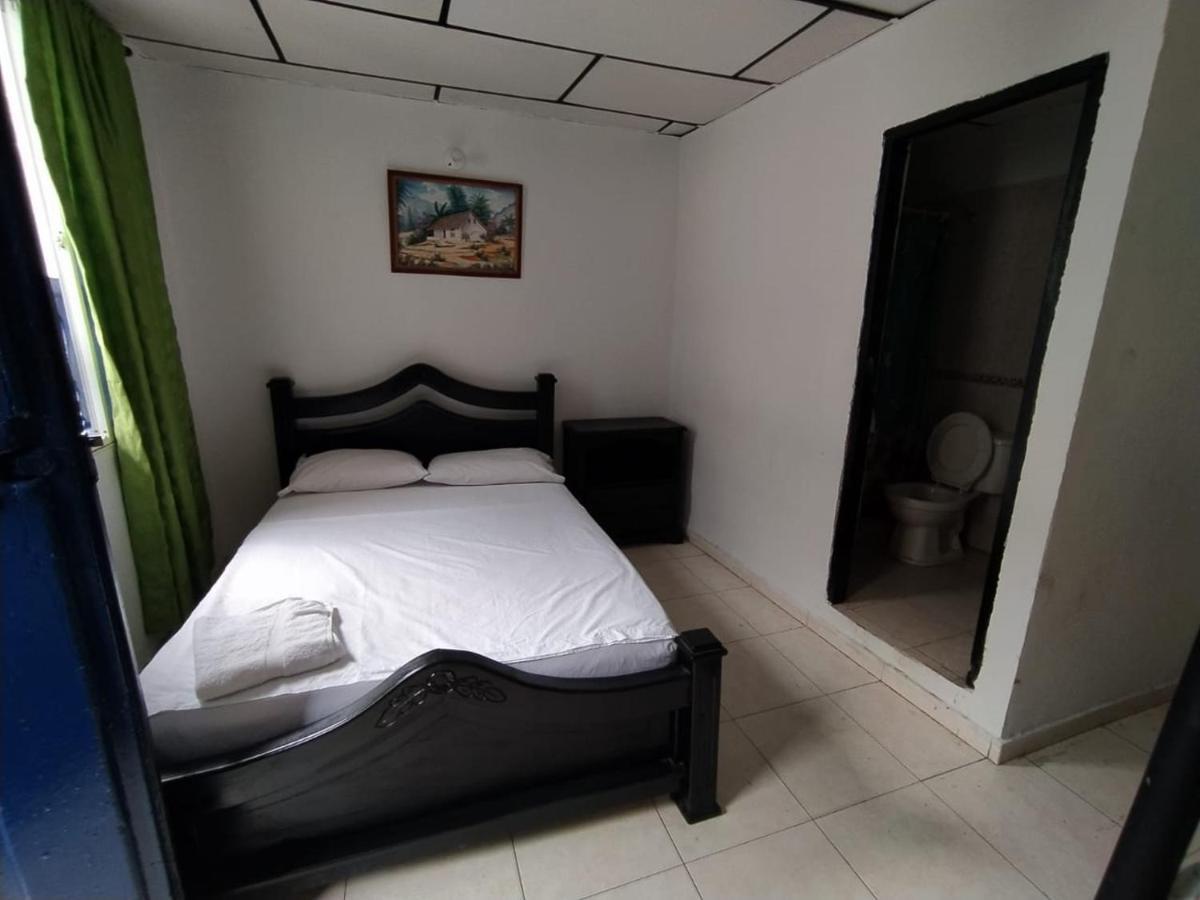 Hotel Andalucia Inn Santa Marta  Kültér fotó