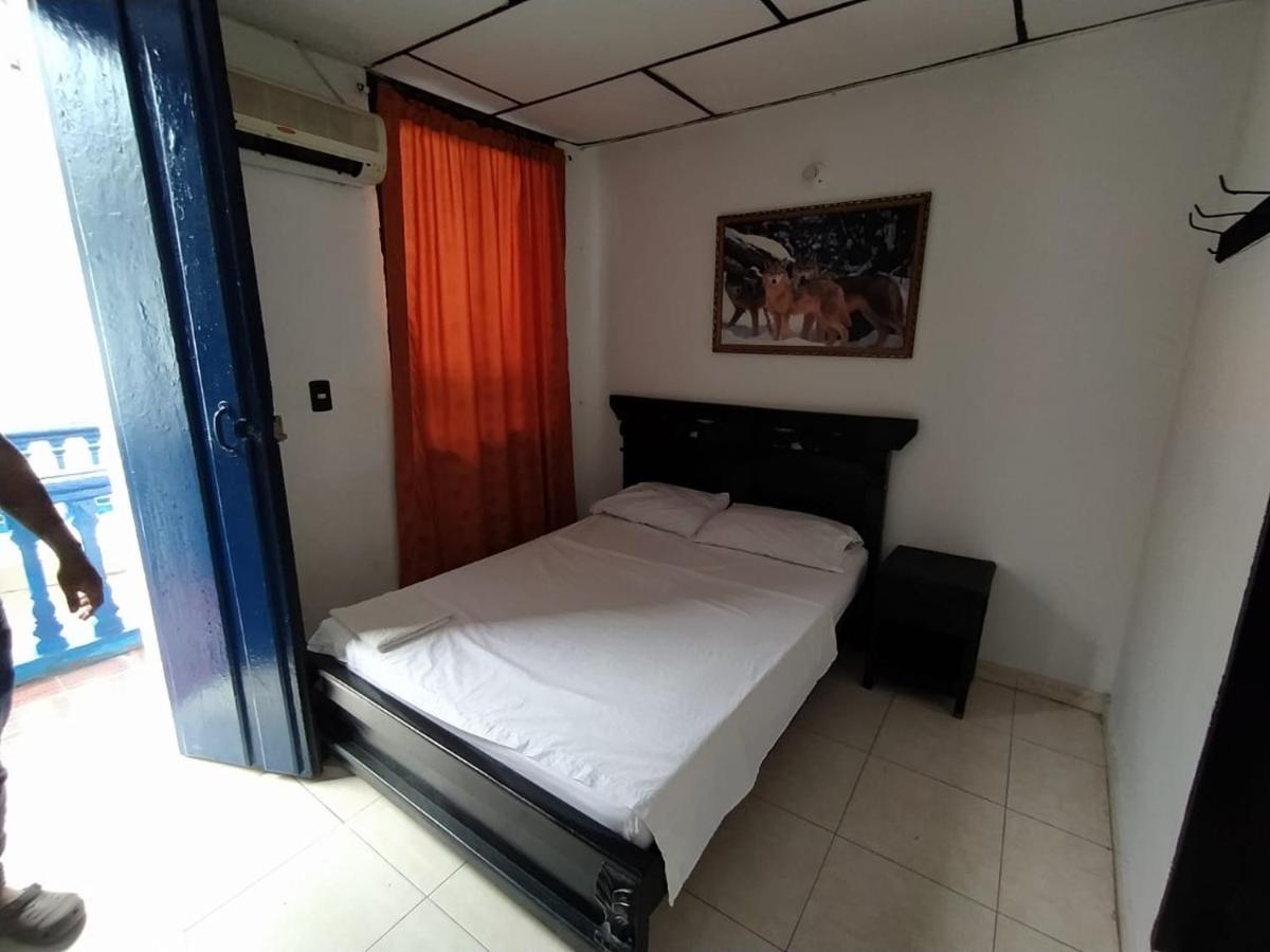 Hotel Andalucia Inn Santa Marta  Kültér fotó