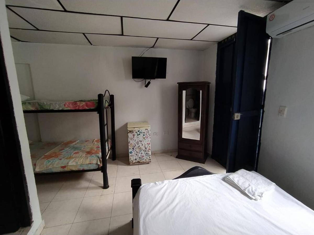 Hotel Andalucia Inn Santa Marta  Kültér fotó