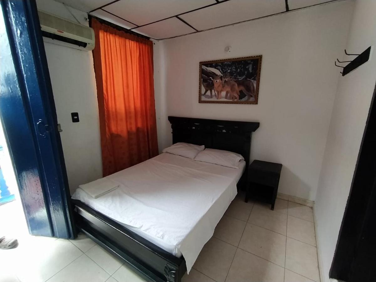 Hotel Andalucia Inn Santa Marta  Kültér fotó