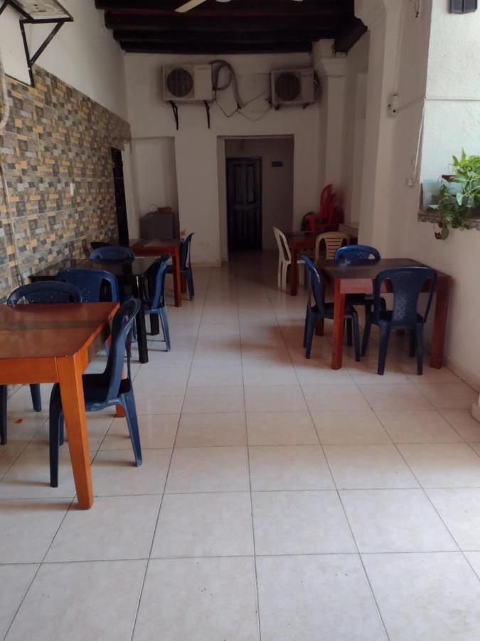 Hotel Andalucia Inn Santa Marta  Kültér fotó